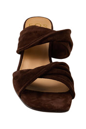 Product shot of the Petris Heel - Cocoasuede in colour Cocoasuede, showing detail