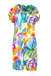 Product shot of the Melinda White Shift Short Sleeve Dress in colour White (Blue), from the front