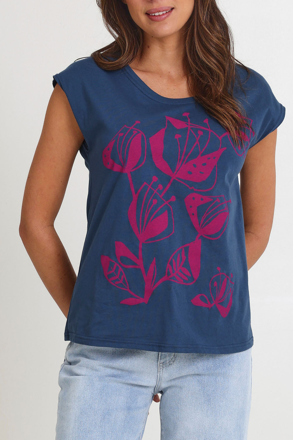 Model Madeline wearing size S of the Bobby Cotton Top in colour Articblue (Blue), from the front, cropped image