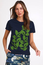 Model Madelinec wearing size 10 of the Girlfriend Tee - Navy in colour Navy, in a cropped view