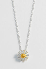 Product shot of the Wildflower Necklace in colour Silver (Metallics), detail
