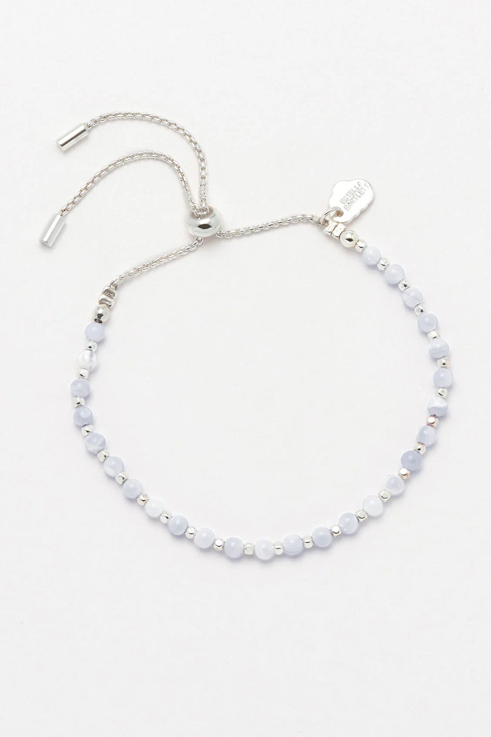 Product shot of the Amelia Bracelet in colour Silverblue (Metallics), detail