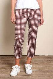 Model Riinar wearing size 10 of the Fuss Free Cotton Blend Taper Capri Trapeze Pant – Checkit in colour Checkit, in a cropped view