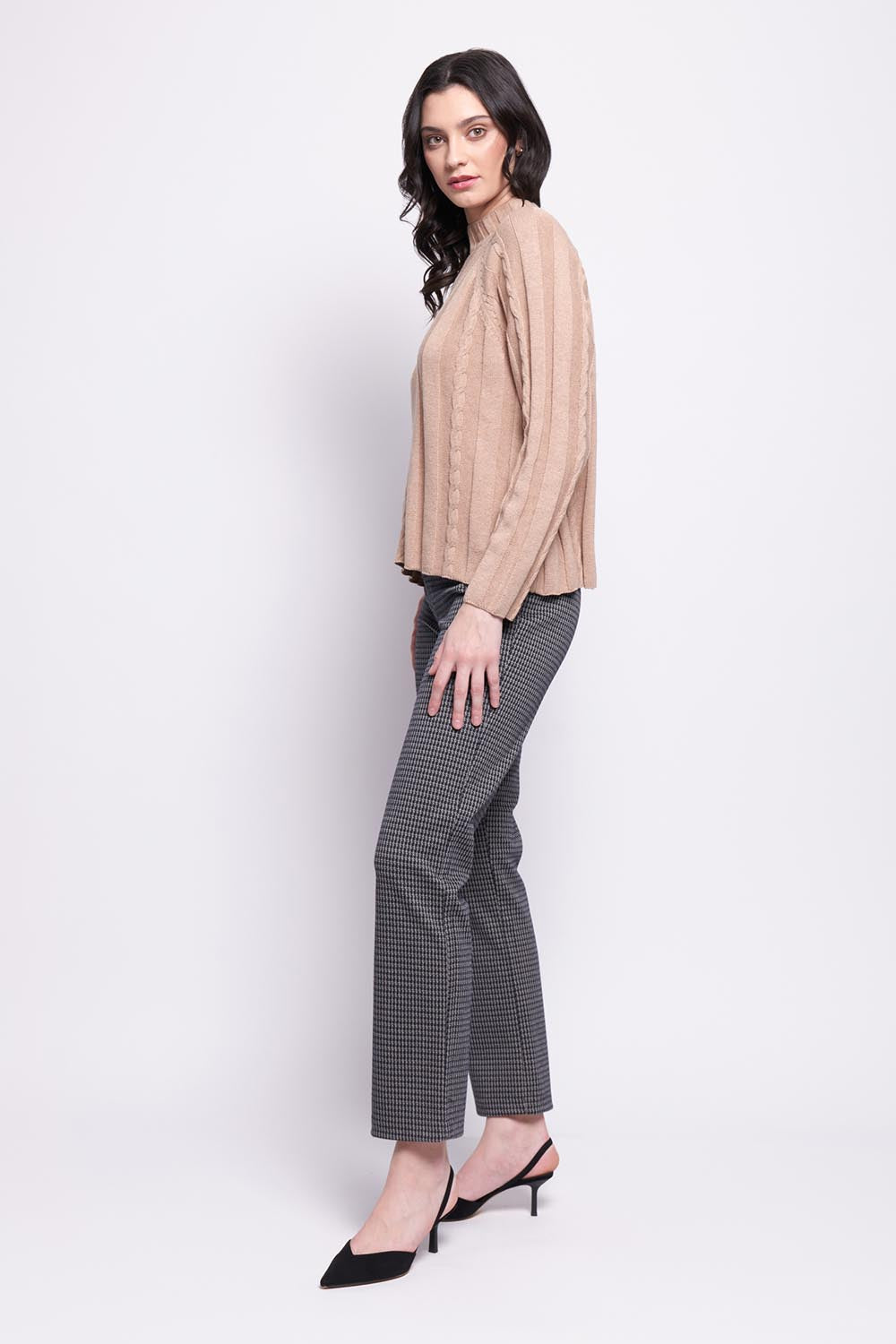 A model wearing the Pic Of The Bunch Straight Trouser in colour Steelcheck (Black), from the front, showing the whole outfit