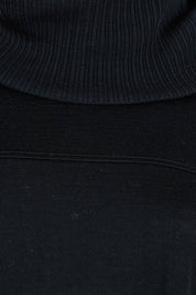 Product shot of the Merino Love Your Moves Sweater in colour Black (Black), detail