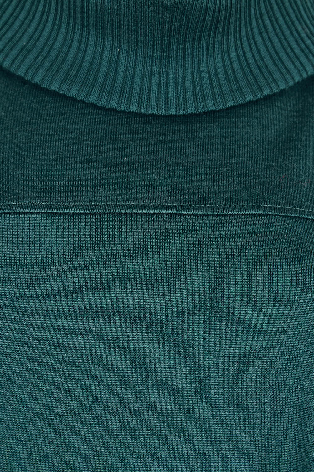 Product shot of the Merino Love Your Moves Sweater in colour Jeep (Green), detail