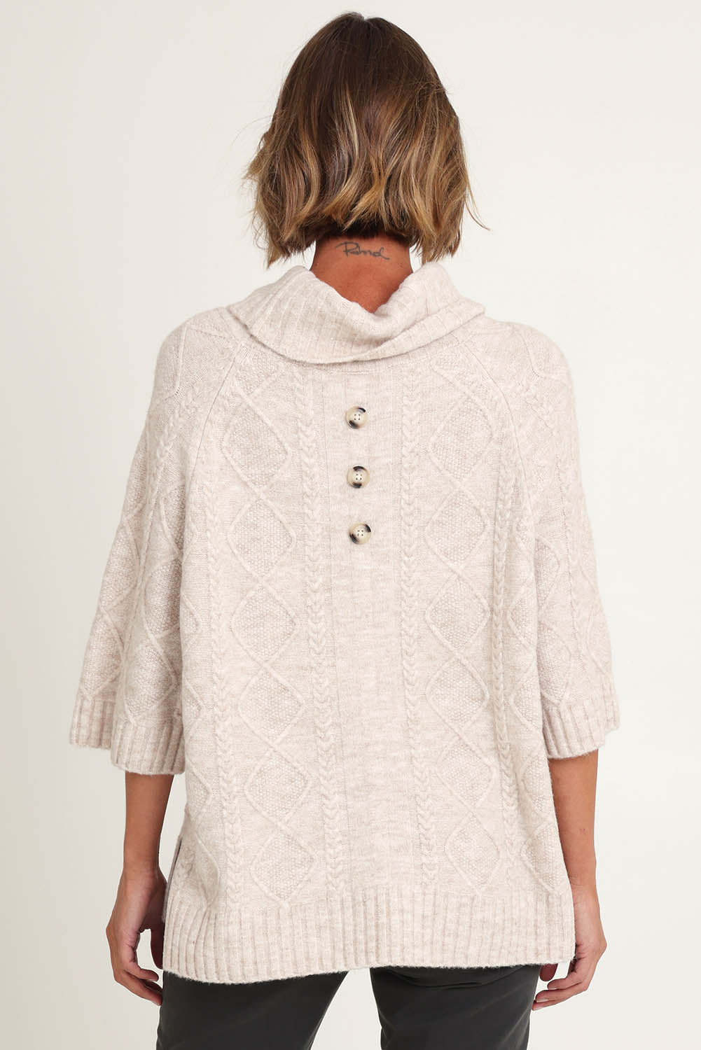 Quite The Twist Popover – Oat
