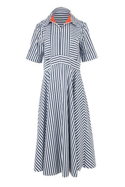 Product shot of the On Point Dress – Navytang in colour Navytang, from the front
