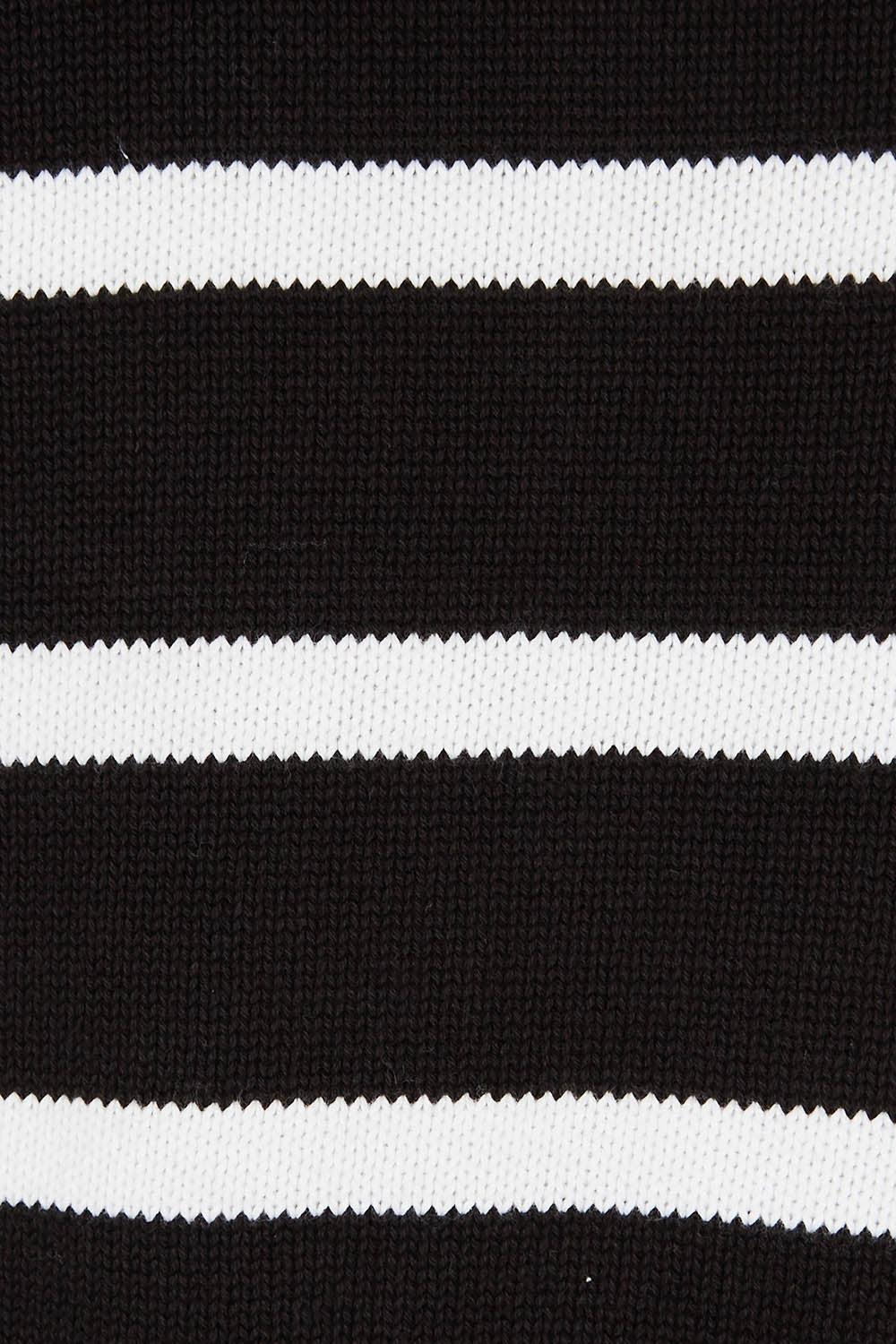Product shot of the Effie Polo Knit in colour Blackwhite (Black), detail