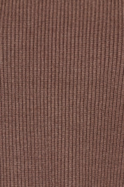 Product shot of the Oliver Knit in colour Coffee, detail