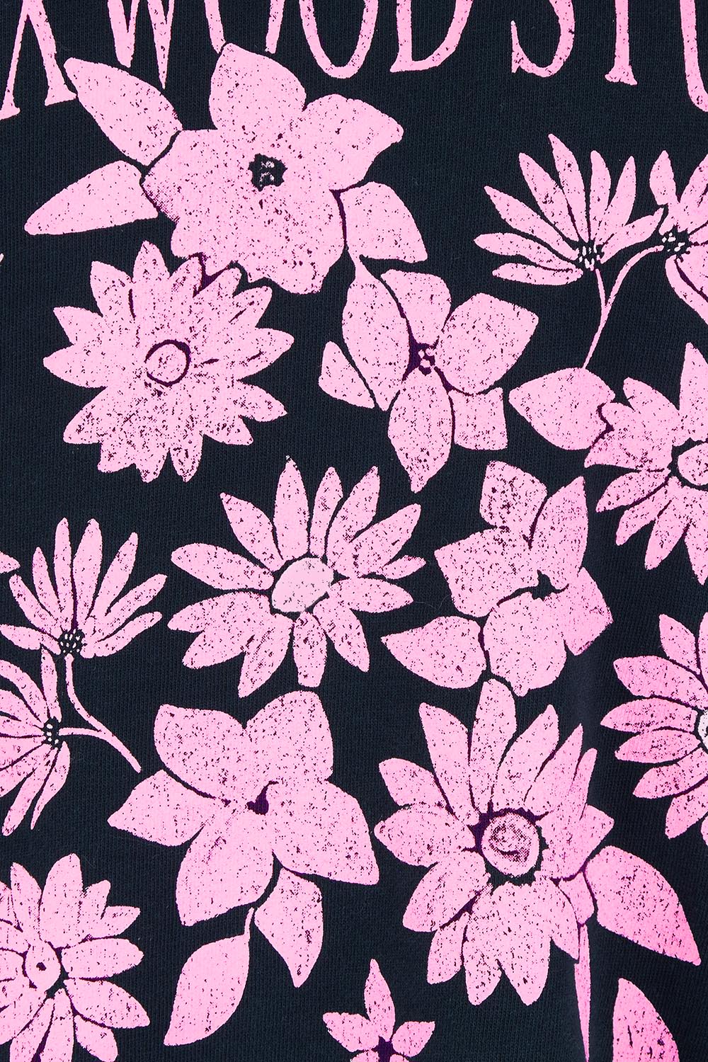 Product shot of the Floret Crew in colour Black (Black), detail