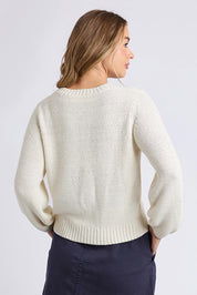 A model wearing the Blair Ls Knit in colour Vinwhite (White), from the back