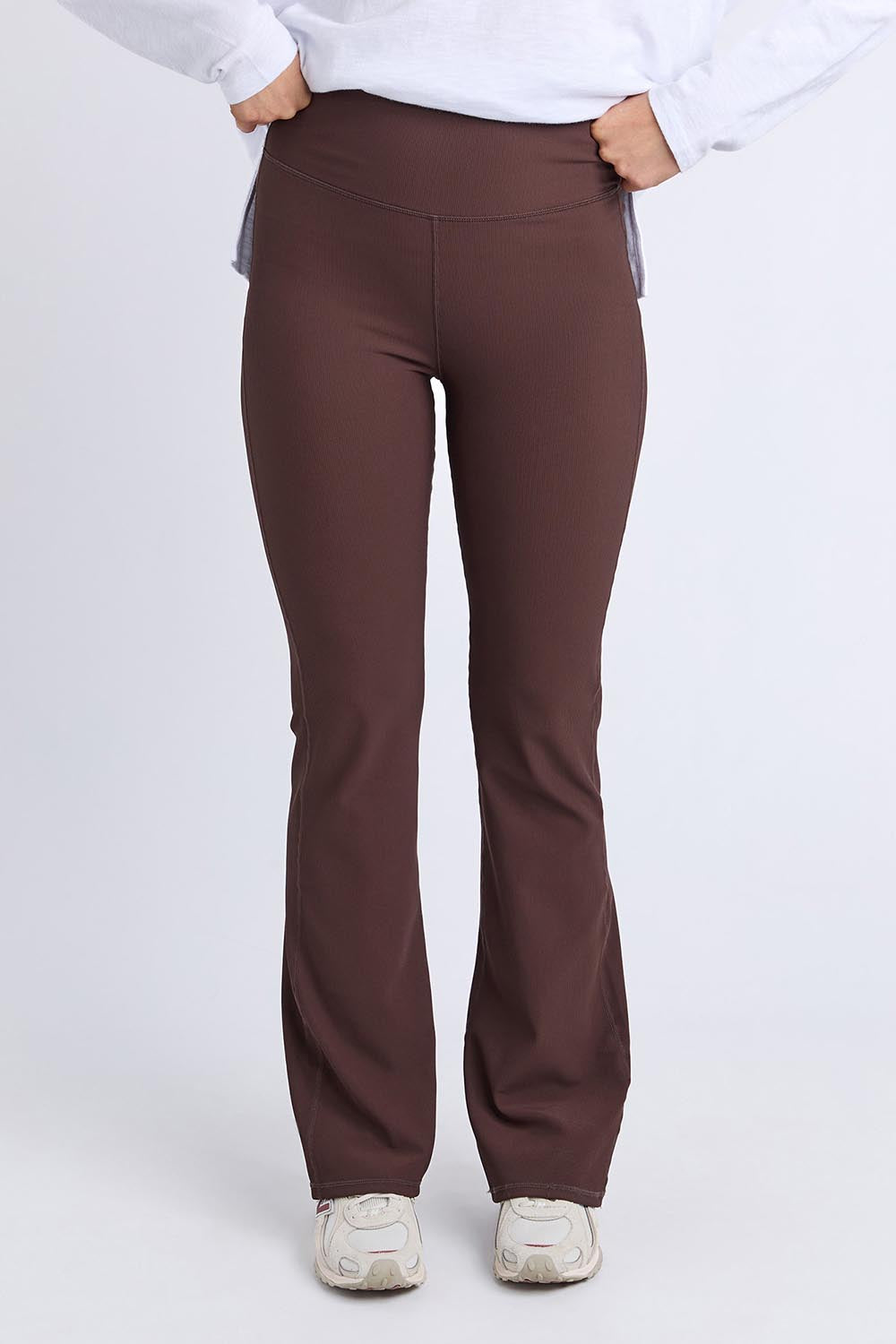 Elements Luxe Rib Pant – Coffee