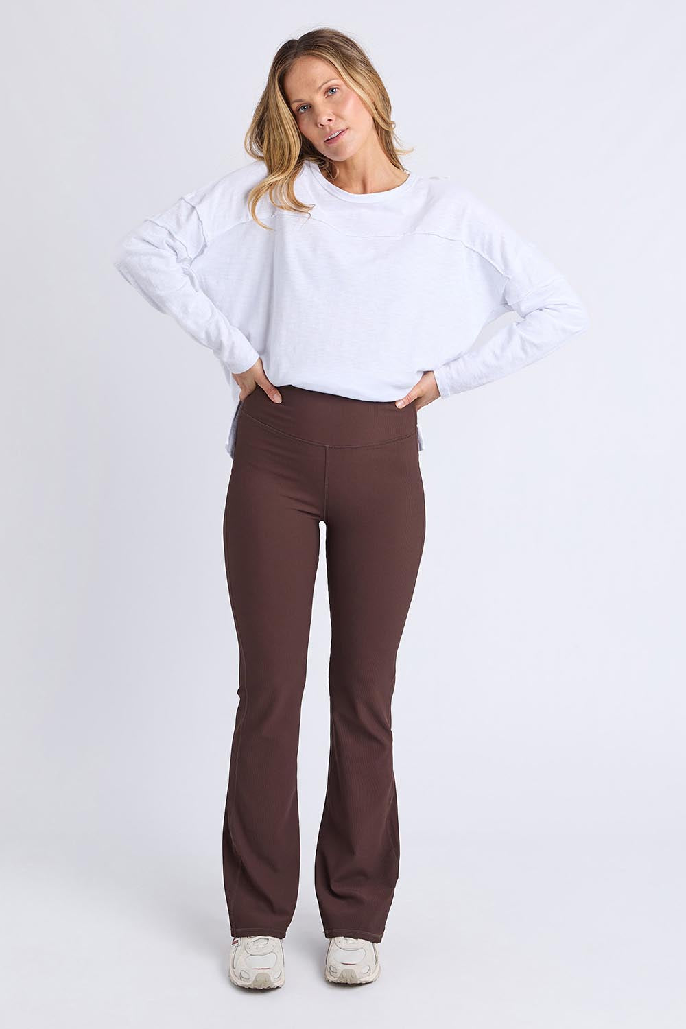 Elements Luxe Rib Pant – Coffee