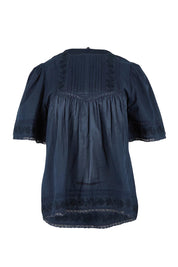 Product shot of the Juna Top – Dsapphire in colour Dsapphire, from the front