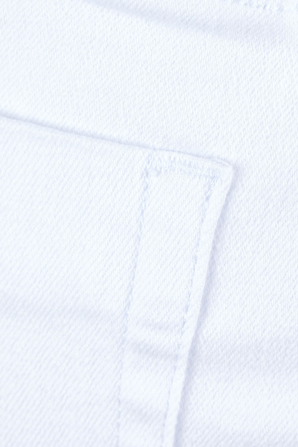 Product shot of the Gabby Bermuda in colour White (White), detail