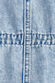 Product shot of the Kingston Anorak in colour Lightblue (Blue), detail