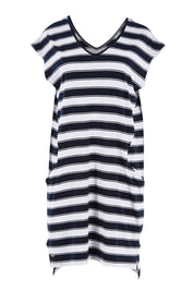 Product shot of the Elements Rainbow Beach Dress in colour Navywhite (White), from the front