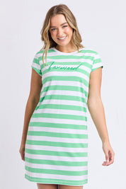 A model wearing the Elements Signature Tee Dress in colour Irishwhite (Green), from the front, cropped image