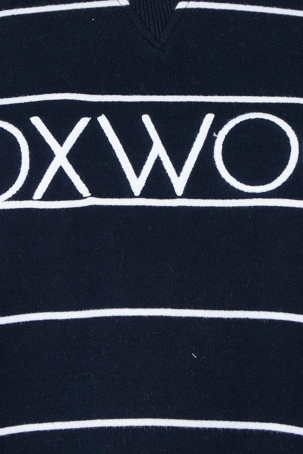 Product shot of the Elements Classic Simplified Stripe Crew in colour Navystripe (Blue), detail