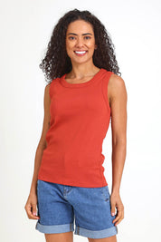 Model Pamelar wearing size 10 of the Elements Iris Rib Cotton Tank – Tabasco in colour Tabasco, in a cropped view