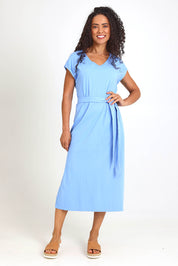 Model Pamelar wearing size 10 of the Elements Casey Cotton Dress – Cornflower in colour Cornflower, from the front