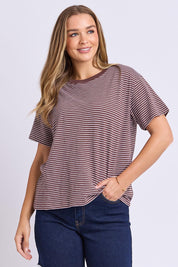 Model Genericm wearing size sample of the Elements Hutch Stripe Cotton Tee – Chocwhite in colour Chocwhite, from an angle