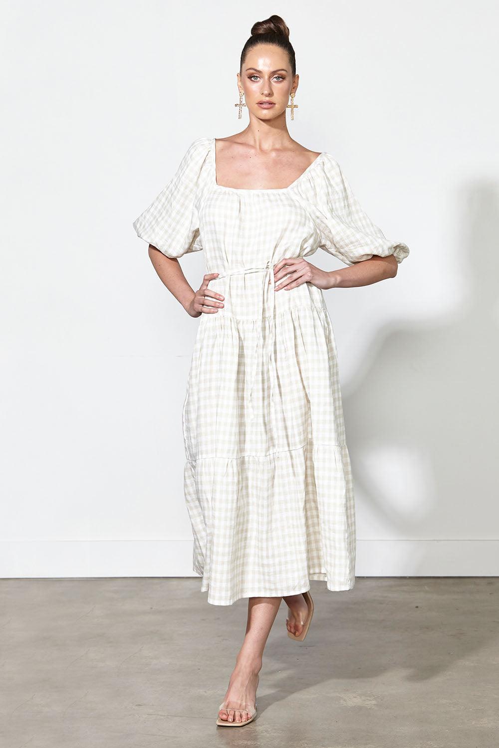 A model wearing the Soul Love Linen Dress in colour Boneging, from the front, showing the whole outfit