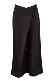 Product shot of the Sandara Pant in colour Black (Black), from the front