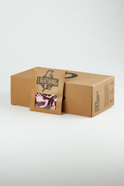 Product shot of the 2001 Crossroads Suede Sneaker in colour Coffeecand, detail