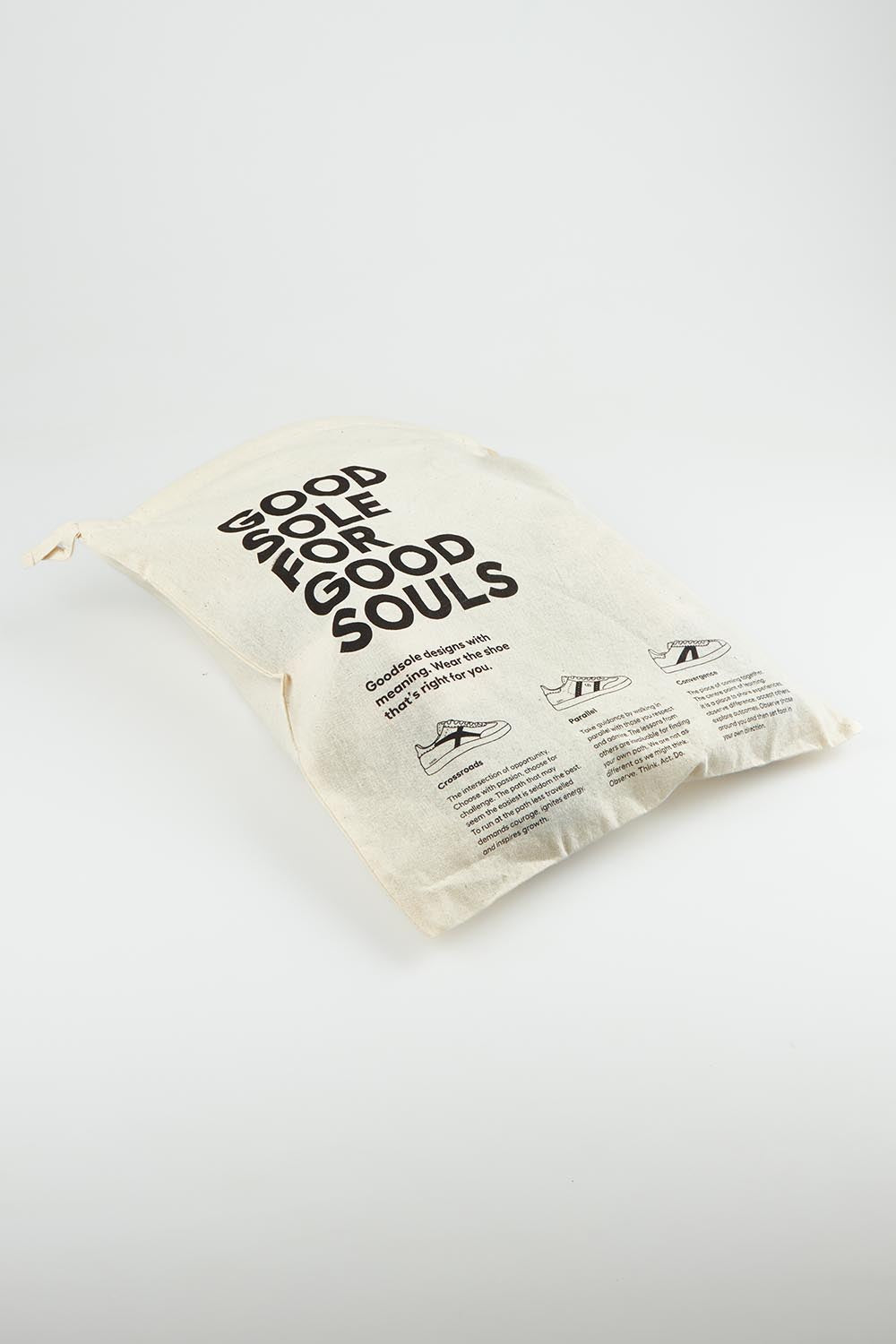 Product shot of the 2001 Parallel Suede Sneaker in colour Coffeeivor, detail