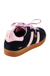 Product shot of the 2001 Parallel Suede Sneaker in colour Navypink (Blue), from the back