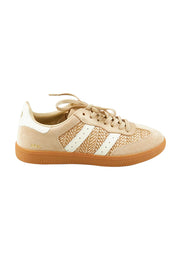 Product shot of the 2001 Parallel Suede Sneaker in colour Sandraff, from the front