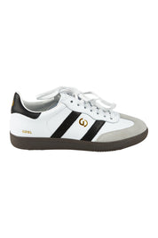 Product shot of the 2001 Parallel Suede Sneaker in colour Whiteblack (White), from the front
