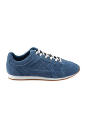 Product shot of the 3001 Balance Suede Sneaker in colour Peacock (Blue), from the front