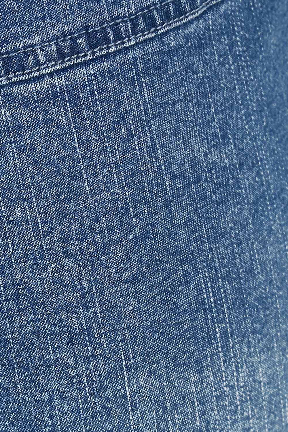 Product shot of the Miracle Denim Skirt in colour Washdenim (Blue), detail