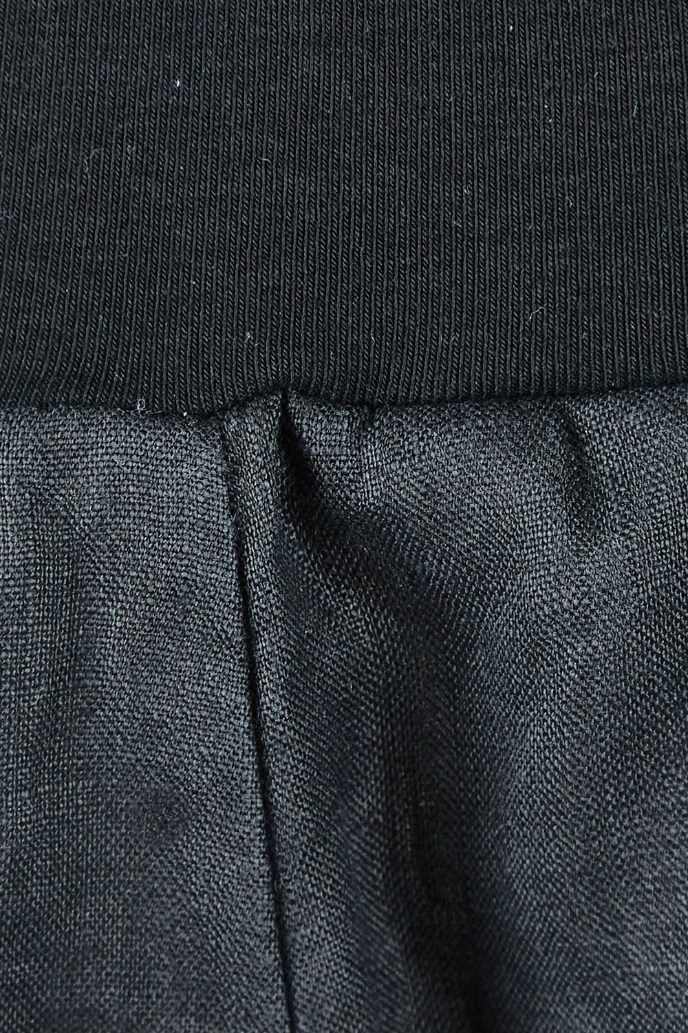 Product shot of the Jersey Waist Linen Short in colour Black (Black), detail