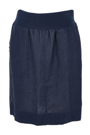 Product shot of the Lino Linen Blend Skirt in colour Navy (Blue), from the front
