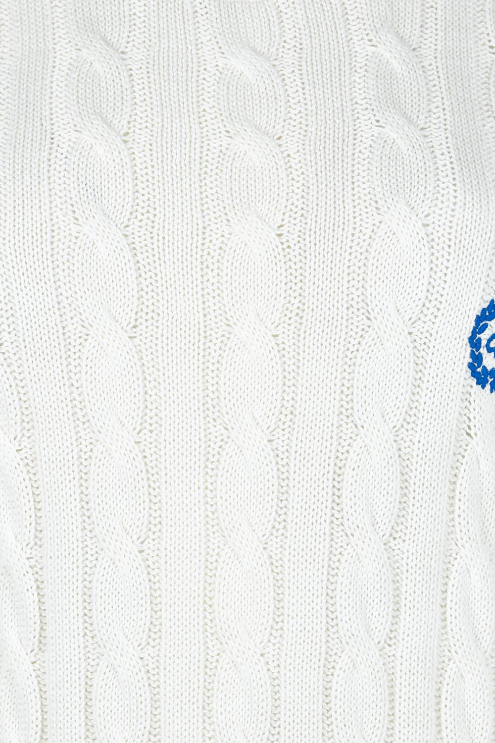 Product shot of the Hampton Cable Knit Jumper in colour Ivory (White), detail