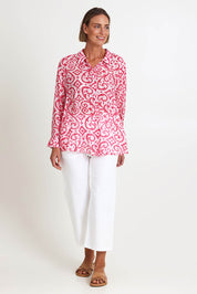 Model Riinar wearing size 10 of the Provence Print Shirt – Raspberry in colour Raspberry, from the front