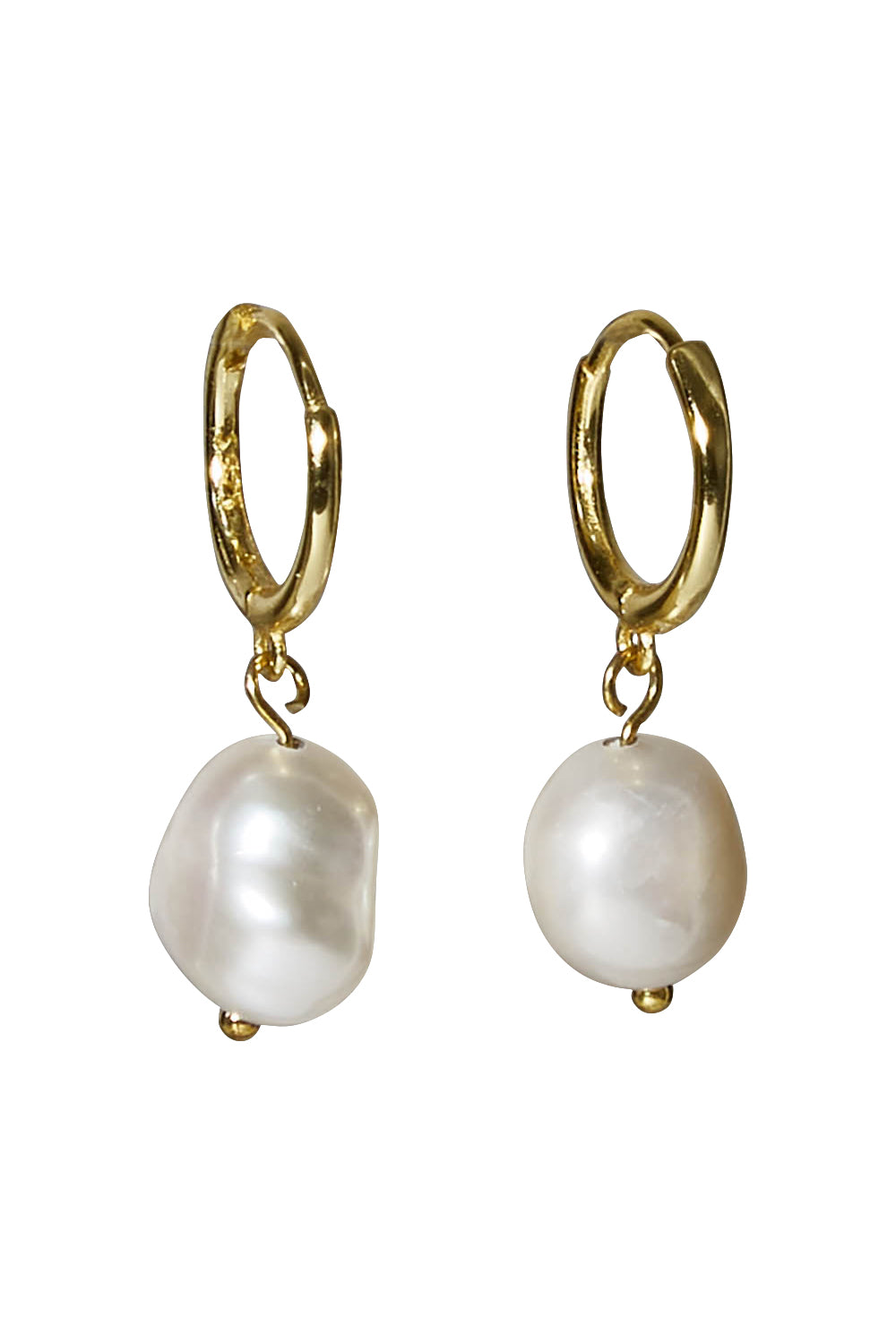 Product shot of the Freshwater Drop Pearl Earrings in colour Gold (Metallics), from the front