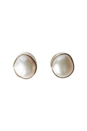 Product shot of the Bezel Set Pearl Stud in colour Silver (Metallics), from the front