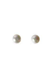 Product shot of the Sterling Silver Small Pearl Stud in colour Silver (White), from the front