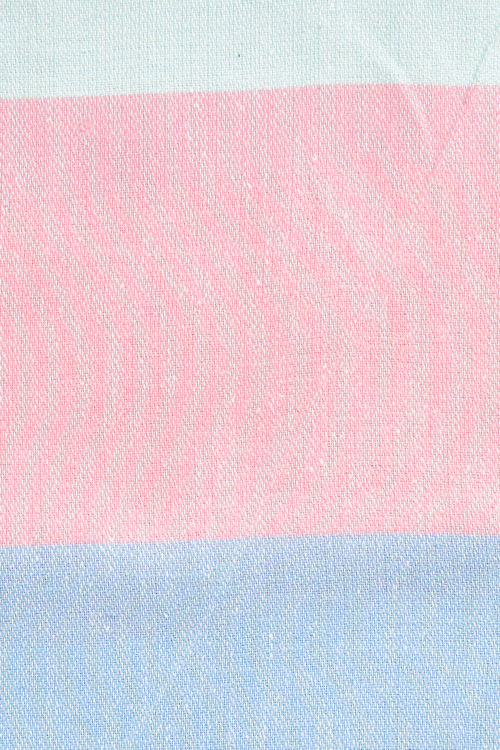 Product shot of the Hammamas Splice Cotton Towel in colour Dolce (Green), detail