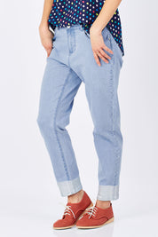 Model Edith wearing size 10 of the Boyfriend Jean in colour SilverDip (Grey)