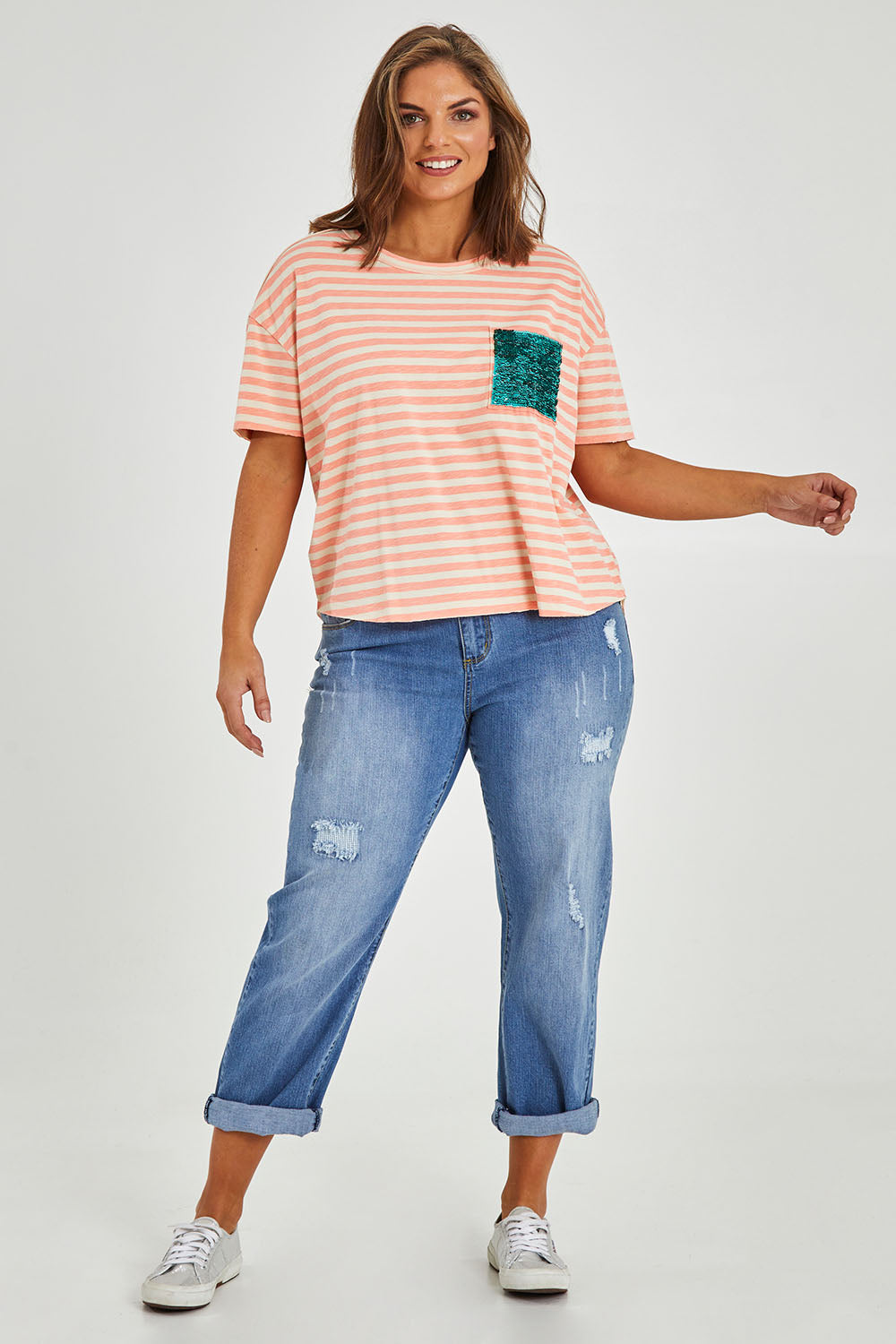 Model Monique wearing size 14 of the Sequin Pocket Tee in colour Sequins, from the front, showing the whole outfit