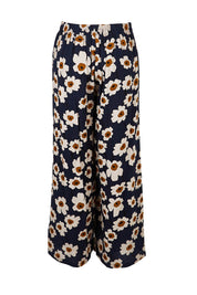 Product shot of the Printed Relaxed Pant in colour Daisyfield (Blue), from the back