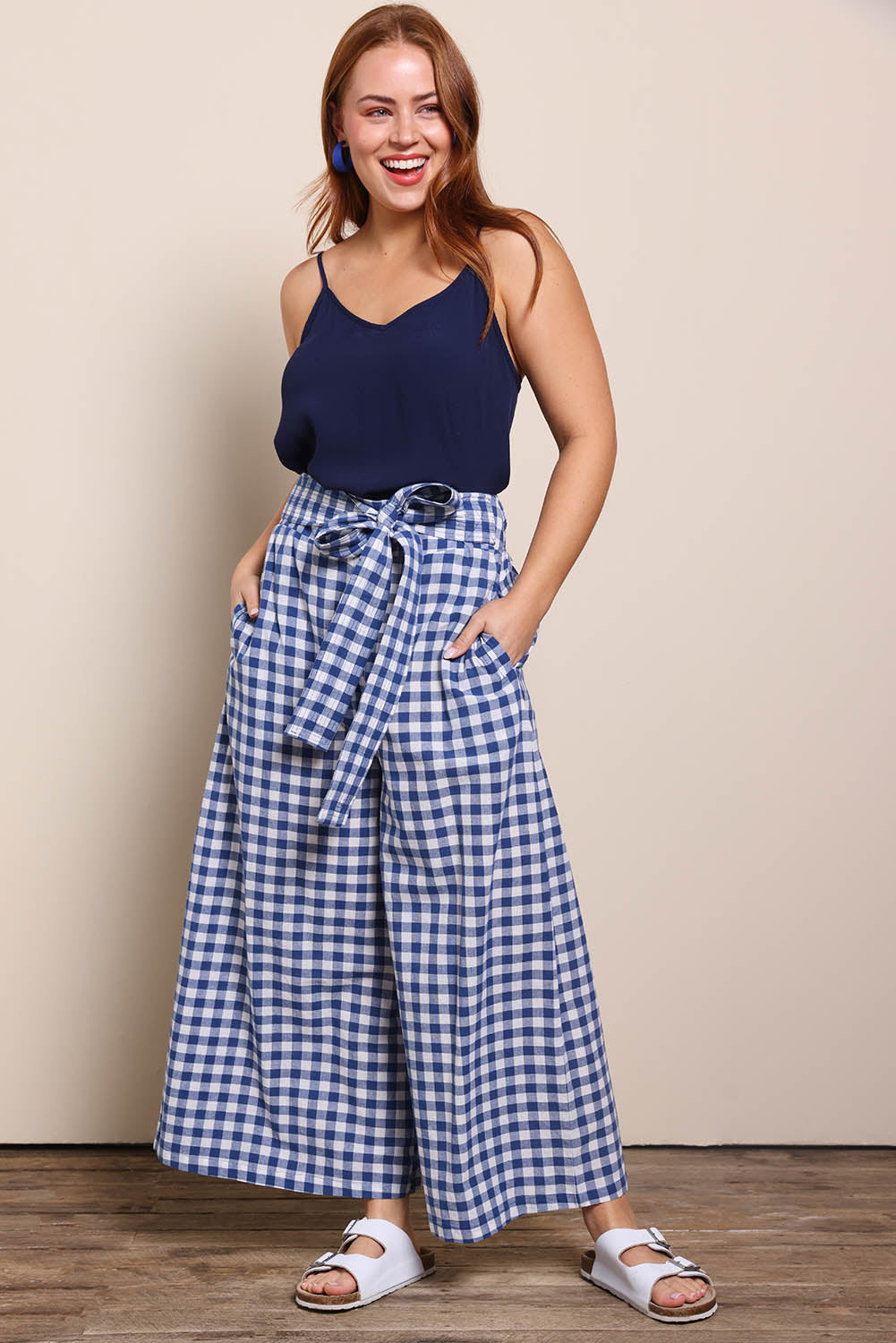 Model Georgiel wearing size 10 of the Cotton Waist Tie Pants – Bluewhite in colour Bluewhite, from the front