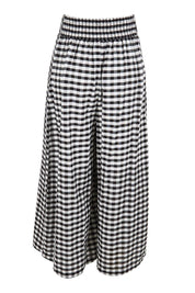 Product shot of the Cotton Waist Tie Pants – Gingham in colour Gingham, from the back