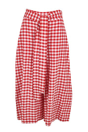 Product shot of the Cotton Waist Tie Pants – Ginghamred in colour Ginghamred, from the front